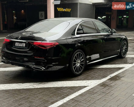 Чорний Мерседес С Клас, об'ємом двигуна 3 л та пробігом 92 тис. км за 95000 $, фото 4 на Automoto.ua