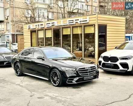 Чорний Мерседес С Клас, об'ємом двигуна 4 л та пробігом 38 тис. км за 134999 $, фото 5 на Automoto.ua