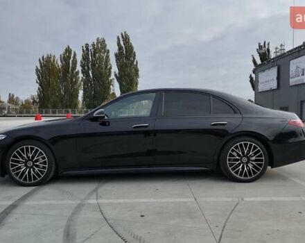 Черный Мерседес С Класс, объемом двигателя 3.98 л и пробегом 96 тыс. км за 92990 $, фото 2 на Automoto.ua