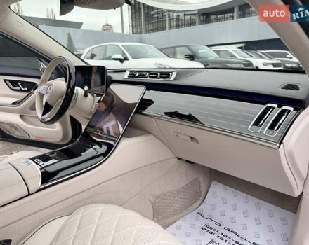 Чорний Мерседес С Клас, об'ємом двигуна 4 л та пробігом 38 тис. км за 134999 $, фото 33 на Automoto.ua