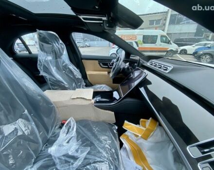 Черный Мерседес С Класс, объемом двигателя 0 л и пробегом 0 тыс. км за 198776 $, фото 8 на Automoto.ua