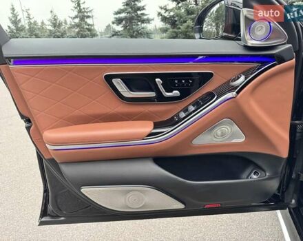 Черный Мерседес С Класс, объемом двигателя 3.98 л и пробегом 66 тыс. км за 137000 $, фото 24 на Automoto.ua