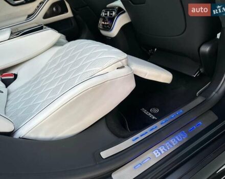 Черный Мерседес С Класс, объемом двигателя 3.98 л и пробегом 25 тыс. км за 180000 $, фото 74 на Automoto.ua