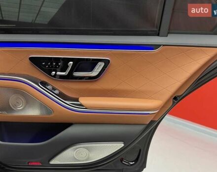 Черный Мерседес С Класс, объемом двигателя 4 л и пробегом 117 тыс. км за 113900 $, фото 47 на Automoto.ua