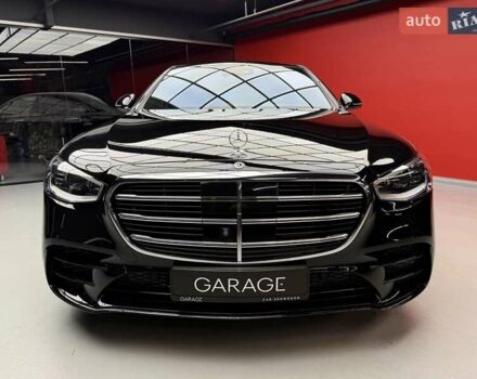Черный Мерседес С Класс, объемом двигателя 4 л и пробегом 117 тыс. км за 113900 $, фото 2 на Automoto.ua