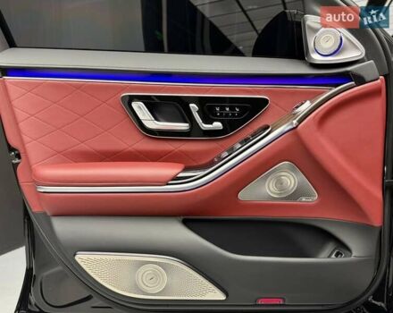 Чорний Мерседес С Клас, об'ємом двигуна 4 л та пробігом 73 тис. км за 139800 $, фото 24 на Automoto.ua