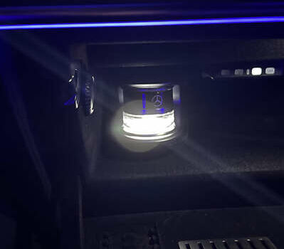 Черный Мерседес С Класс, объемом двигателя 3.98 л и пробегом 95 тыс. км за 135 $, фото 38 на Automoto.ua