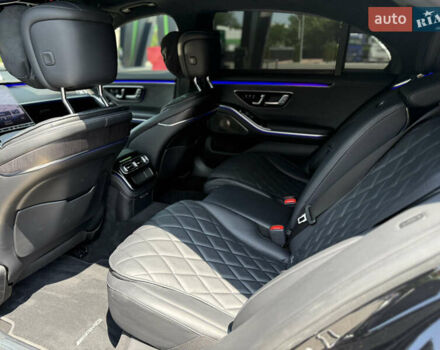 Черный Мерседес С Класс, объемом двигателя 3.98 л и пробегом 55 тыс. км за 114000 $, фото 11 на Automoto.ua