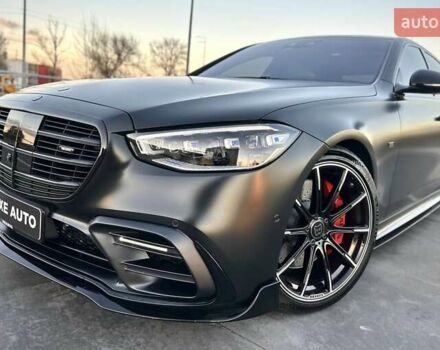 Черный Мерседес С Класс, объемом двигателя 3.98 л и пробегом 25 тыс. км за 180000 $, фото 3 на Automoto.ua