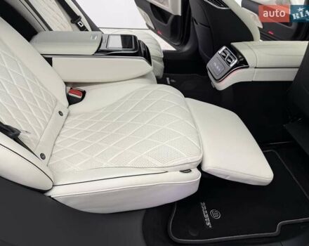 Черный Мерседес С Класс, объемом двигателя 3.98 л и пробегом 23 тыс. км за 179800 $, фото 74 на Automoto.ua