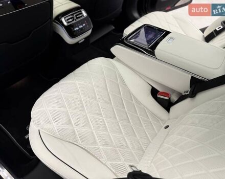 Черный Мерседес С Класс, объемом двигателя 3.98 л и пробегом 23 тыс. км за 179800 $, фото 42 на Automoto.ua