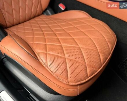 Черный Мерседес С Класс, объемом двигателя 3.98 л и пробегом 44 тыс. км за 139900 $, фото 75 на Automoto.ua