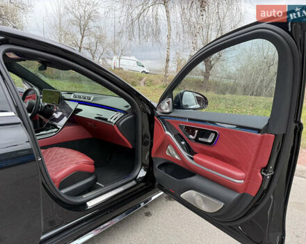 Черный Мерседес С Класс, объемом двигателя 3.98 л и пробегом 46 тыс. км за 149900 $, фото 55 на Automoto.ua