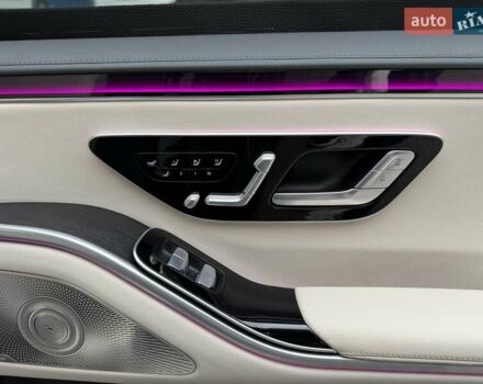 Черный Мерседес С Класс, объемом двигателя 3 л и пробегом 37 тыс. км за 120000 $, фото 38 на Automoto.ua