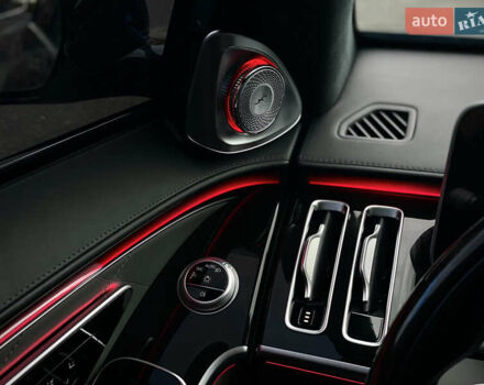 Чорний Мерседес С Клас, об'ємом двигуна 3.98 л та пробігом 64 тис. км за 104900 $, фото 33 на Automoto.ua