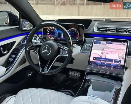 Черный Мерседес С Класс, объемом двигателя 3.98 л и пробегом 25 тыс. км за 180000 $, фото 83 на Automoto.ua