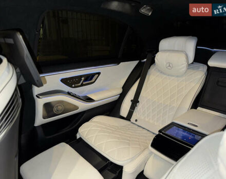 Черный Мерседес С Класс, объемом двигателя 3.98 л и пробегом 23 тыс. км за 177000 $, фото 35 на Automoto.ua