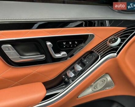 Черный Мерседес С Класс, объемом двигателя 3.98 л и пробегом 44 тыс. км за 139900 $, фото 65 на Automoto.ua