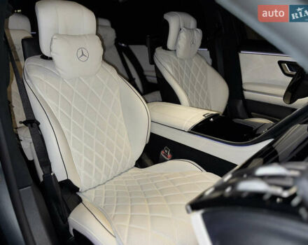 Черный Мерседес С Класс, объемом двигателя 3.98 л и пробегом 23 тыс. км за 185000 $, фото 27 на Automoto.ua