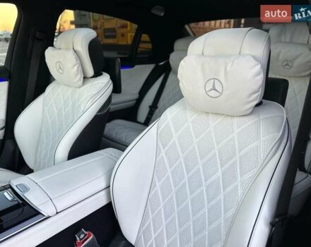 Черный Мерседес С Класс, объемом двигателя 3.98 л и пробегом 25 тыс. км за 180000 $, фото 52 на Automoto.ua