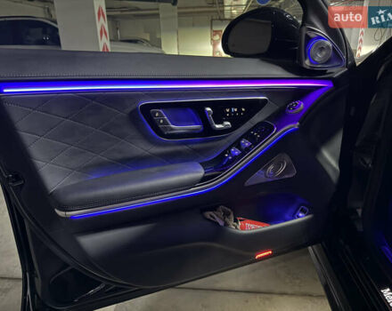 Черный Мерседес С Класс, объемом двигателя 3.98 л и пробегом 55 тыс. км за 114000 $, фото 28 на Automoto.ua