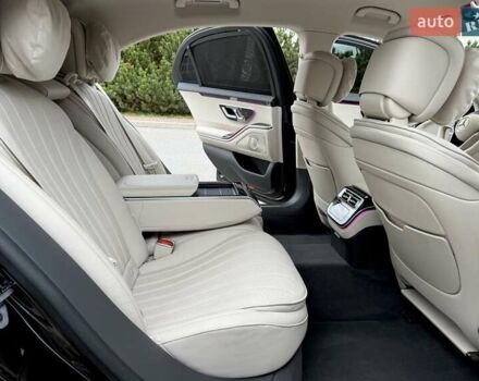 Черный Мерседес С Класс, объемом двигателя 3 л и пробегом 37 тыс. км за 120000 $, фото 40 на Automoto.ua