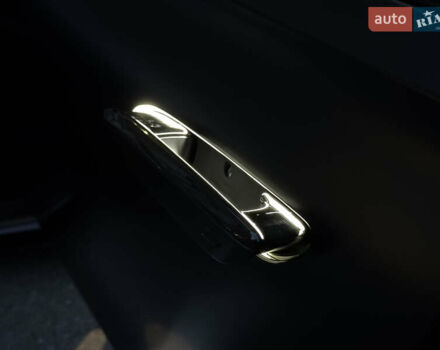 Черный Мерседес С Класс, объемом двигателя 3.98 л и пробегом 23 тыс. км за 185000 $, фото 63 на Automoto.ua