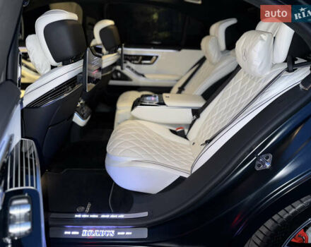 Черный Мерседес С Класс, объемом двигателя 3.98 л и пробегом 23 тыс. км за 185000 $, фото 46 на Automoto.ua