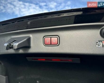 Черный Мерседес С Класс, объемом двигателя 2.93 л и пробегом 7 тыс. км за 139900 $, фото 44 на Automoto.ua