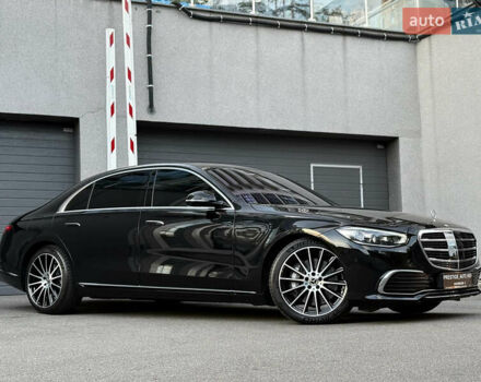 Черный Мерседес С Класс, объемом двигателя 3 л и пробегом 9 тыс. км за 145000 $, фото 4 на Automoto.ua