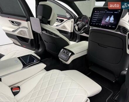 Черный Мерседес С Класс, объемом двигателя 3.98 л и пробегом 23 тыс. км за 179800 $, фото 76 на Automoto.ua