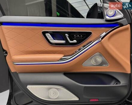 Черный Мерседес С Класс, объемом двигателя 4 л и пробегом 117 тыс. км за 113900 $, фото 25 на Automoto.ua