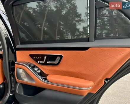 Черный Мерседес С Класс, объемом двигателя 3.98 л и пробегом 44 тыс. км за 139900 $, фото 81 на Automoto.ua