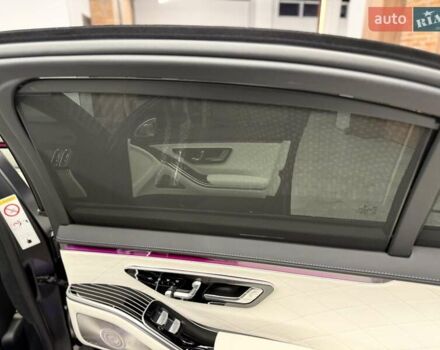 Черный Мерседес С Класс, объемом двигателя 3.98 л и пробегом 23 тыс. км за 179800 $, фото 69 на Automoto.ua