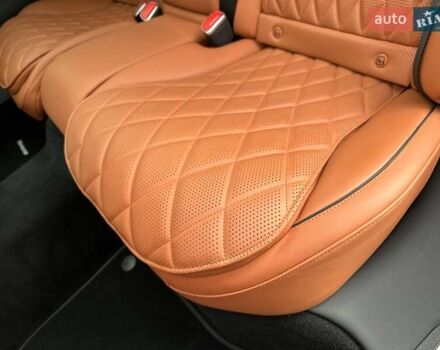 Черный Мерседес С Класс, объемом двигателя 3.98 л и пробегом 44 тыс. км за 139900 $, фото 48 на Automoto.ua