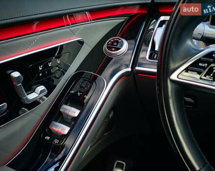 Чорний Мерседес С Клас, об'ємом двигуна 3.98 л та пробігом 64 тис. км за 104900 $, фото 28 на Automoto.ua