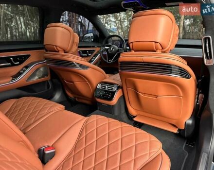 Черный Мерседес С Класс, объемом двигателя 3.98 л и пробегом 44 тыс. км за 139900 $, фото 85 на Automoto.ua