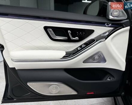 Черный Мерседес С Класс, объемом двигателя 3.98 л и пробегом 23 тыс. км за 179800 $, фото 23 на Automoto.ua