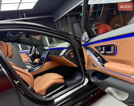 Черный Мерседес С Класс, объемом двигателя 4 л и пробегом 117 тыс. км за 113900 $, фото 56 на Automoto.ua