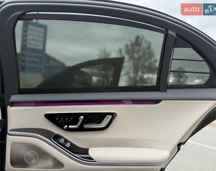 Черный Мерседес С Класс, объемом двигателя 3 л и пробегом 37 тыс. км за 120000 $, фото 37 на Automoto.ua