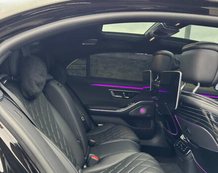 Черный Мерседес С Класс, объемом двигателя 3.98 л и пробегом 95 тыс. км за 135 $, фото 20 на Automoto.ua