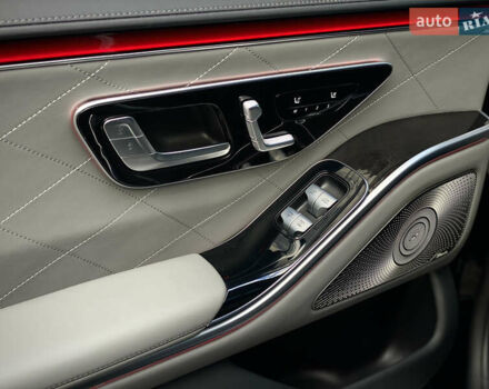 Чорний Мерседес С Клас, об'ємом двигуна 3.98 л та пробігом 64 тис. км за 104900 $, фото 26 на Automoto.ua