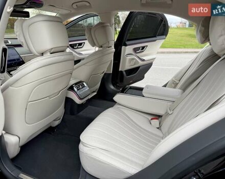 Черный Мерседес С Класс, объемом двигателя 3 л и пробегом 37 тыс. км за 120000 $, фото 50 на Automoto.ua