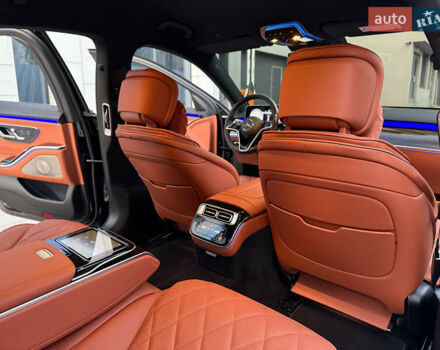 Черный Мерседес С Класс, объемом двигателя 3 л и пробегом 9 тыс. км за 145000 $, фото 49 на Automoto.ua