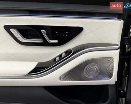 Черный Мерседес С Класс, объемом двигателя 3.98 л и пробегом 23 тыс. км за 179800 $, фото 37 на Automoto.ua