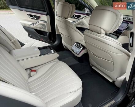 Черный Мерседес С Класс, объемом двигателя 3 л и пробегом 37 тыс. км за 120000 $, фото 42 на Automoto.ua