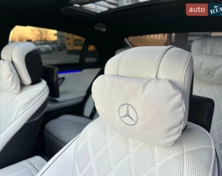 Черный Мерседес С Класс, объемом двигателя 3.98 л и пробегом 25 тыс. км за 180000 $, фото 61 на Automoto.ua