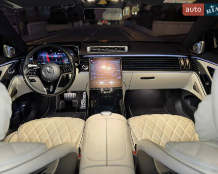 Черный Мерседес С Класс, объемом двигателя 3.98 л и пробегом 23 тыс. км за 185000 $, фото 23 на Automoto.ua