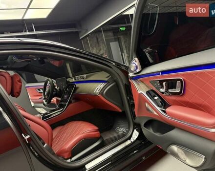 Чорний Мерседес С Клас, об'ємом двигуна 4 л та пробігом 73 тис. км за 139800 $, фото 54 на Automoto.ua