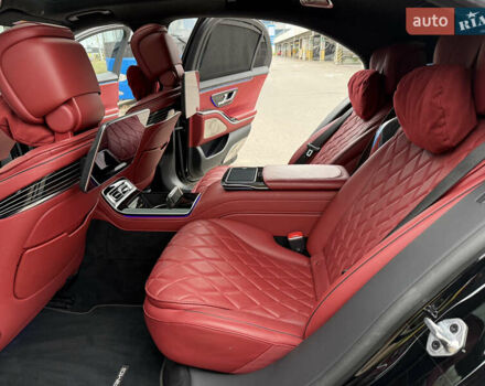 Черный Мерседес С Класс, объемом двигателя 3.98 л и пробегом 46 тыс. км за 149900 $, фото 76 на Automoto.ua